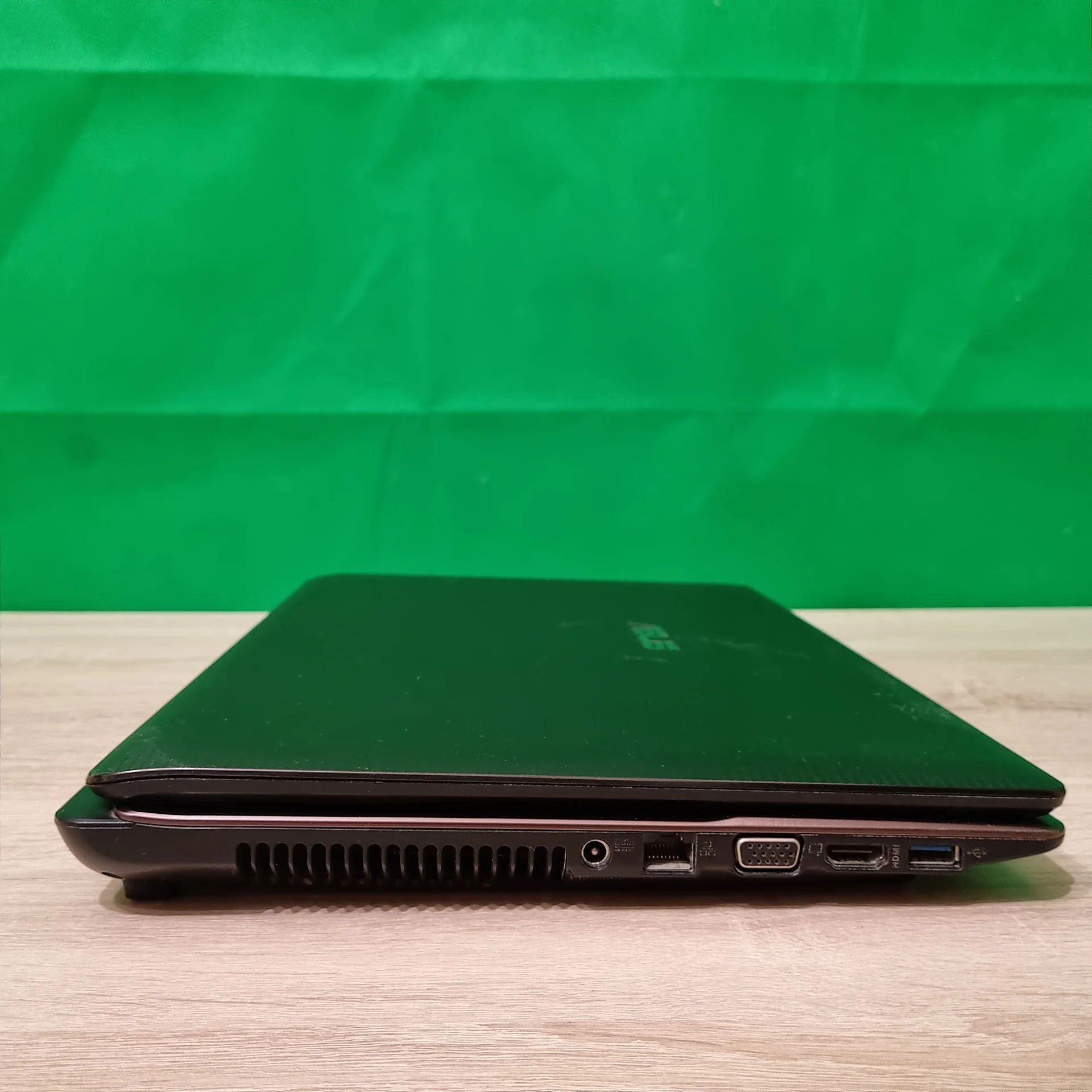 Игровой ноутбук Asus с i7 и SSD - миниатюра 7
