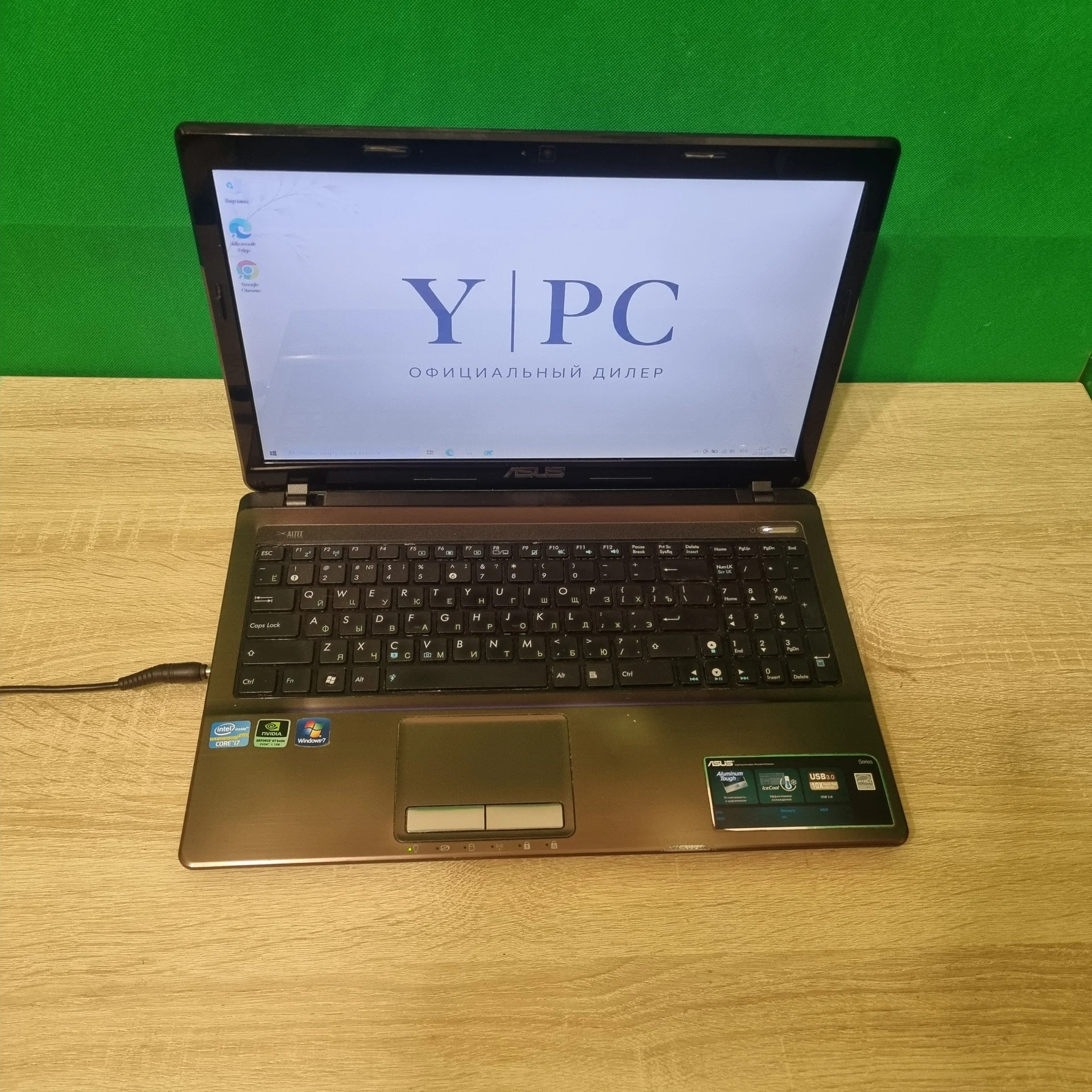 Игровой ноутбук Asus с i7 и SSD - миниатюра 10