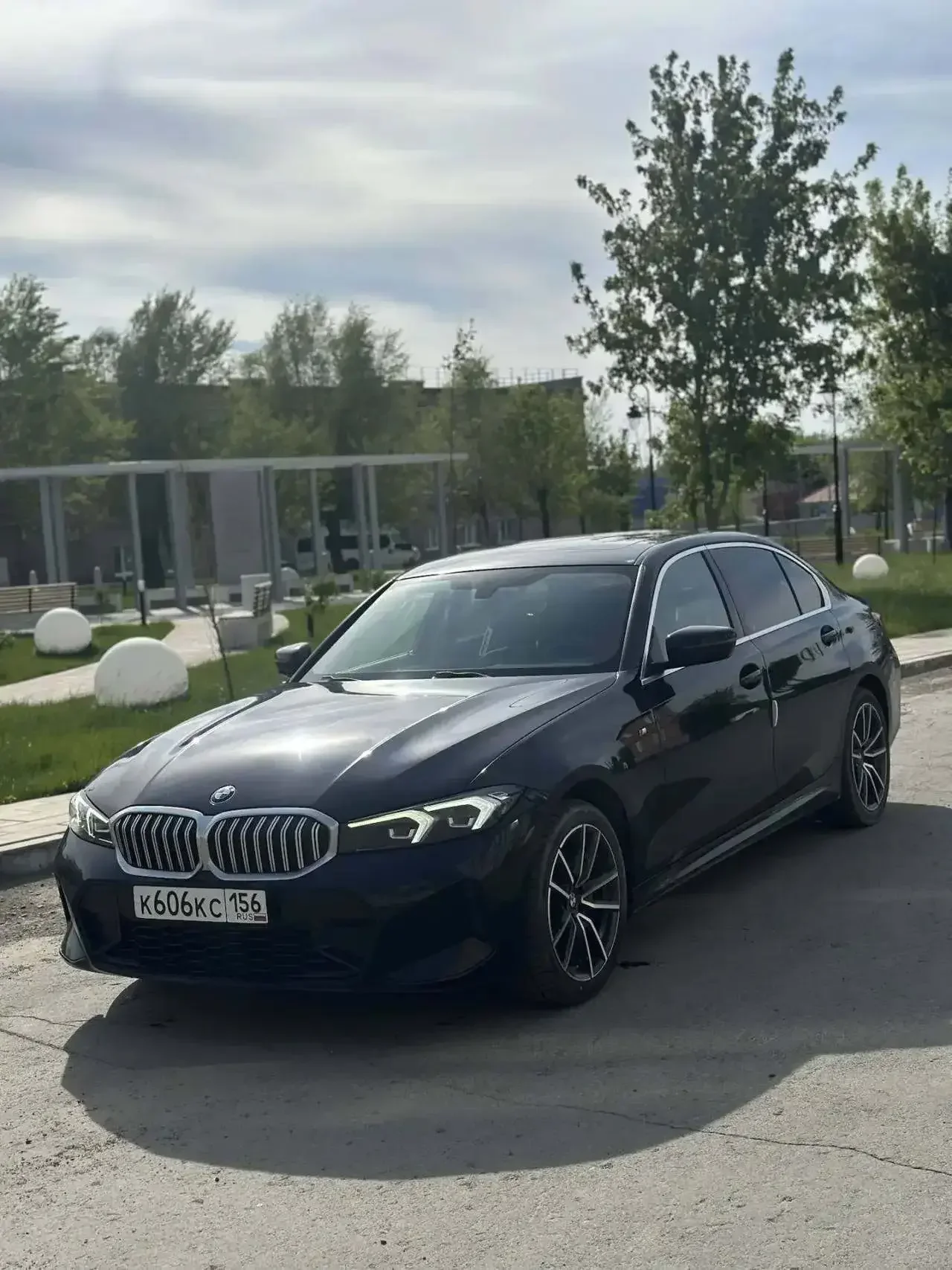 BMW 320Li 2023 33000км - миниатюра 8