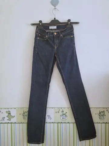 Джинсы темно-синие Mango EUR32
