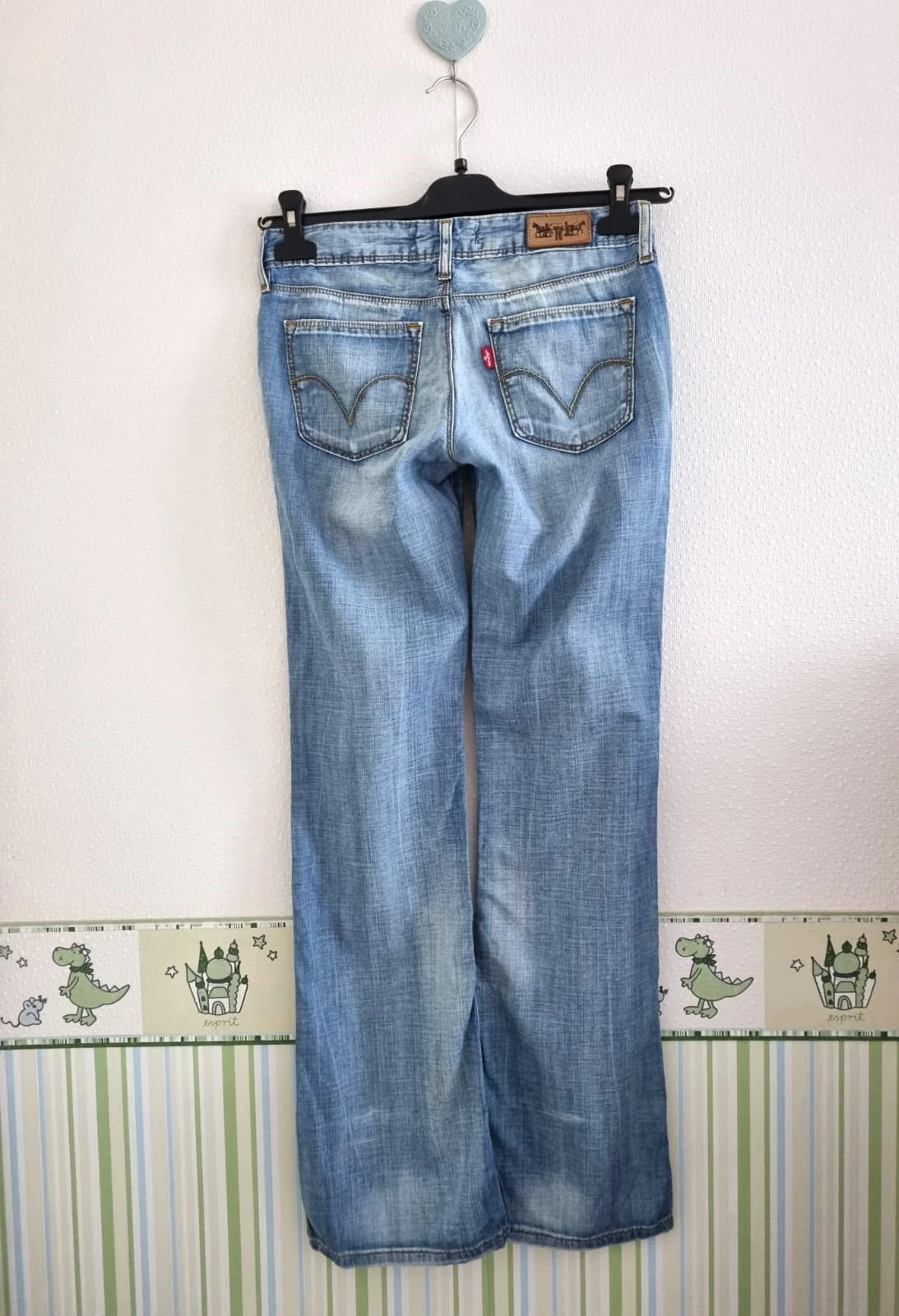 Джинсы женские Levis размер 27x32 - миниатюра 2