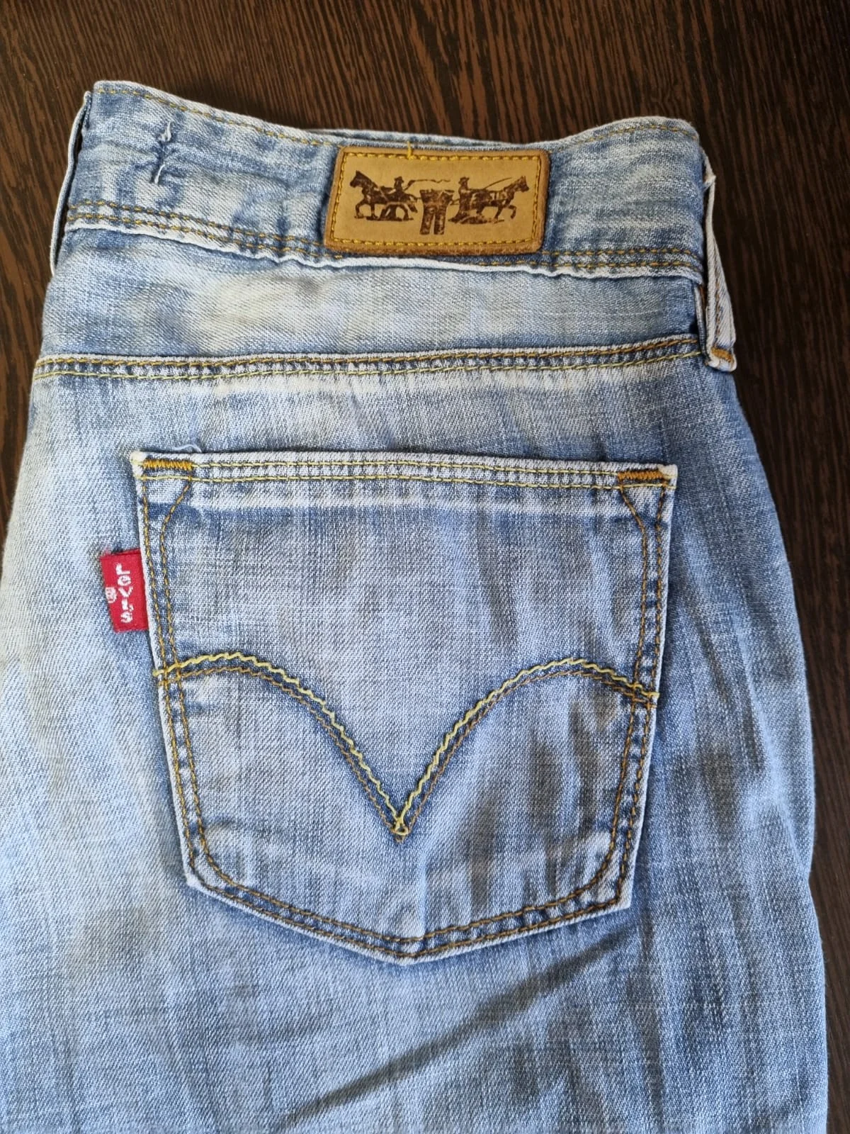 Джинсы женские Levis размер 27x32 - миниатюра 3