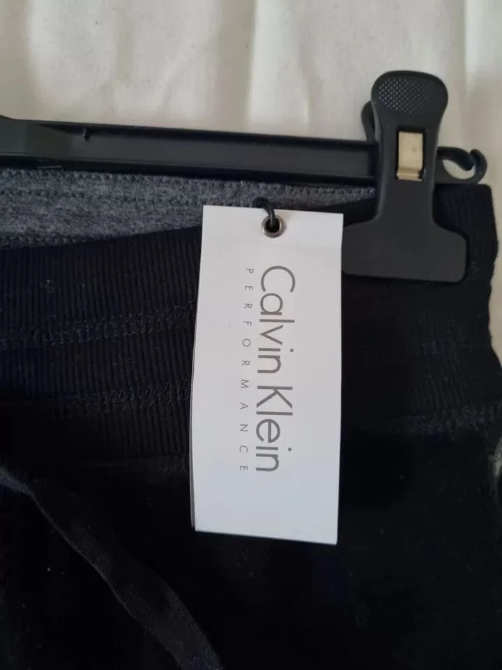 Новые велюровые штаны Calvin Klein размер S - миниатюра 4