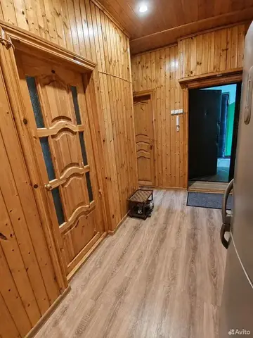 Комната 20 м² в 4-к., 1/4 эт.