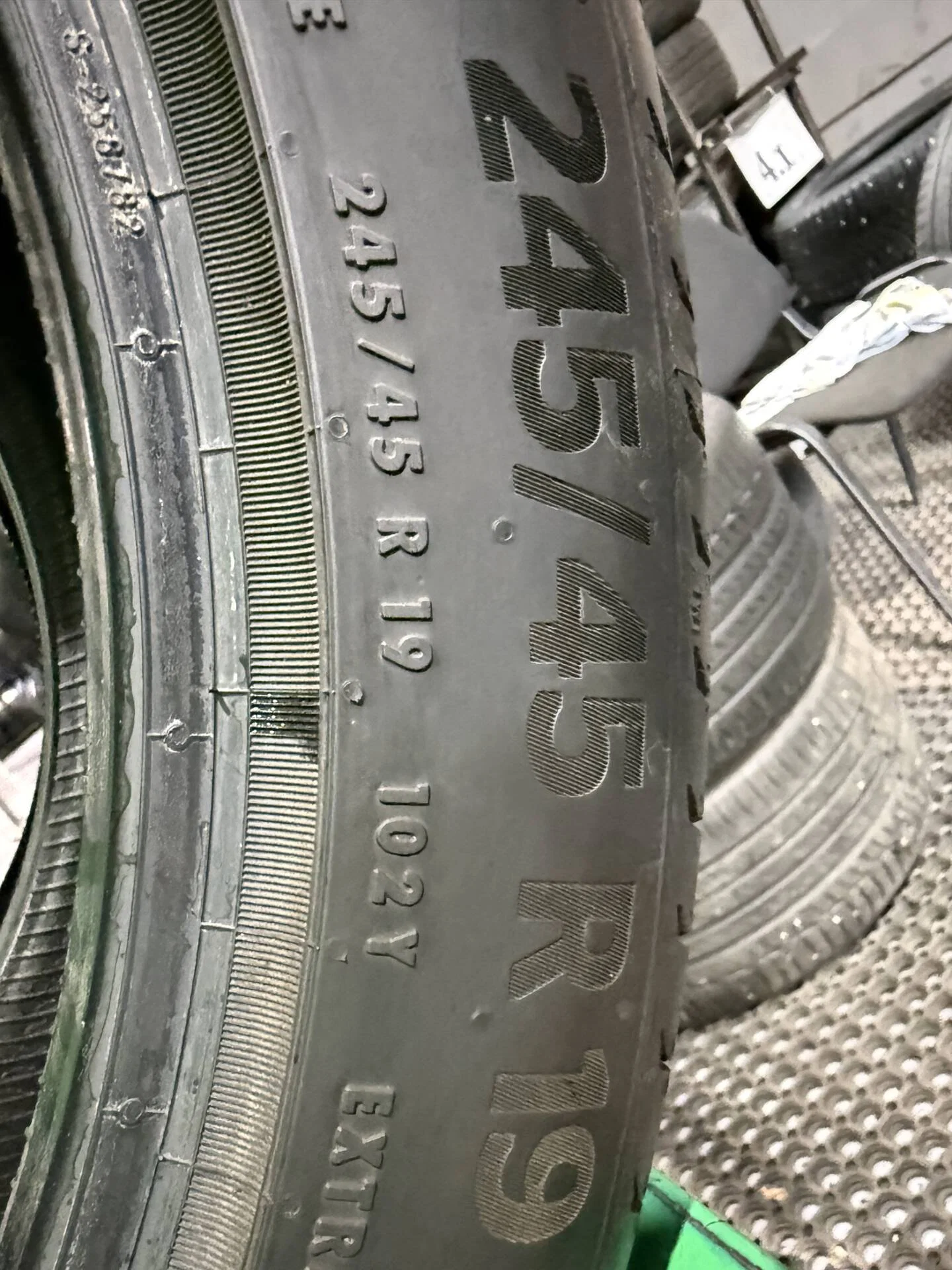 245/45 R19 дюймов Continental PremiumContact 6 летние - миниатюра 4