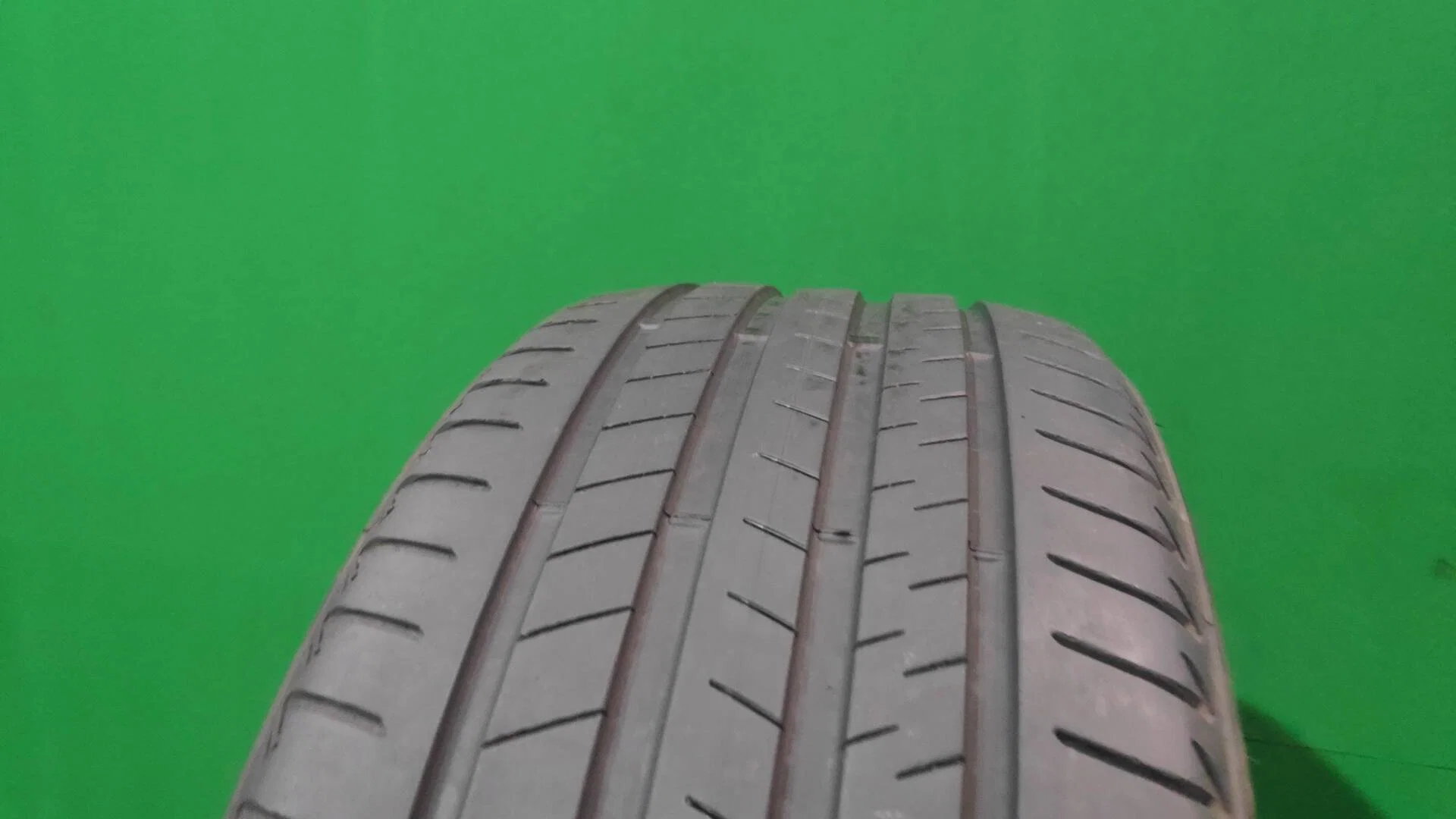 245/40 R21 дюймов Bridgestone Alenza 001 летние - миниатюра 2