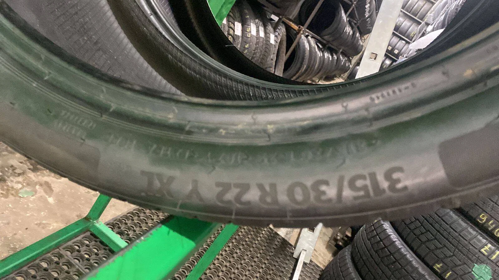 315/30 R22 Continental EcoContact 6 летние - миниатюра 2