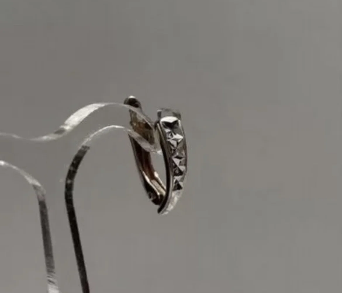 Серьга Золотая Одна - изображение 1