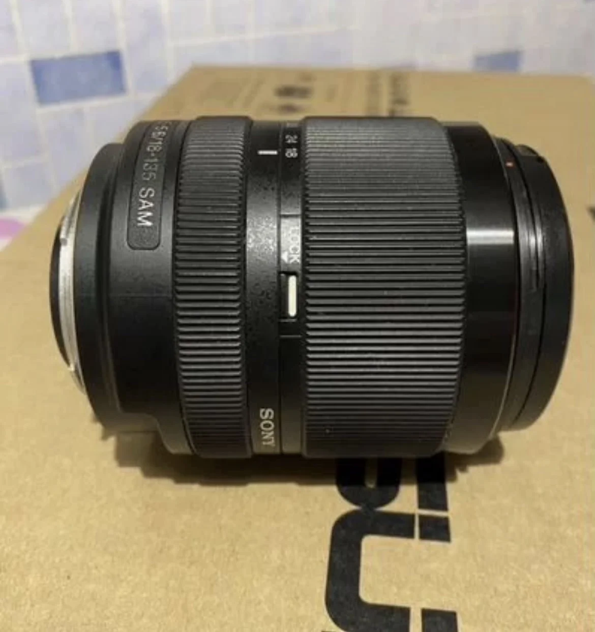 Объектив Sony DT 18-135mm F3.5-5.6 SAM - миниатюра 3