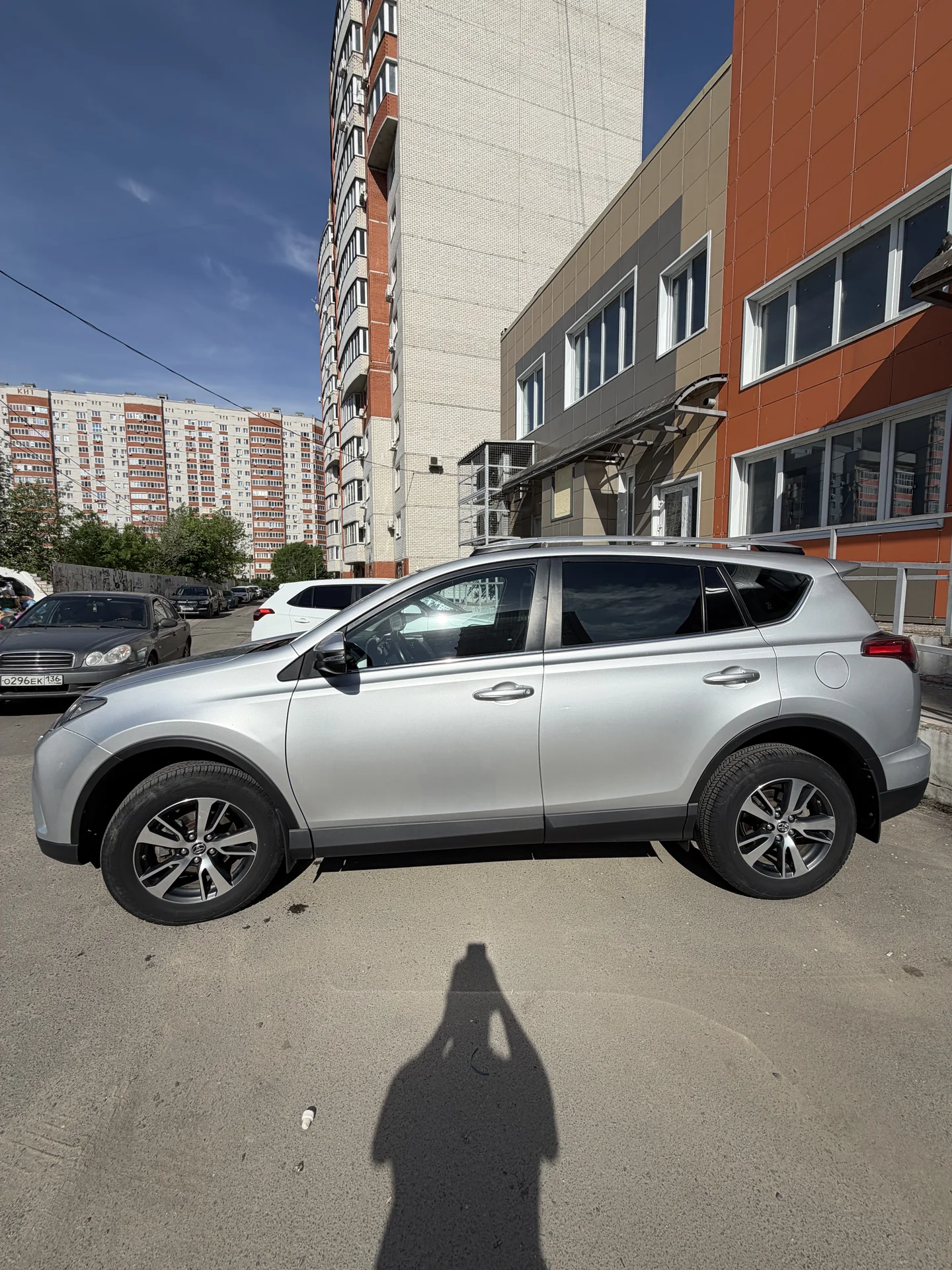 Toyota Rav 4 - миниатюра 2