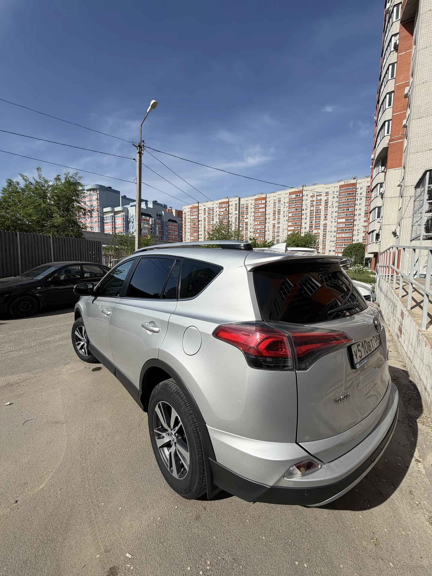 Toyota Rav 4 - миниатюра 3