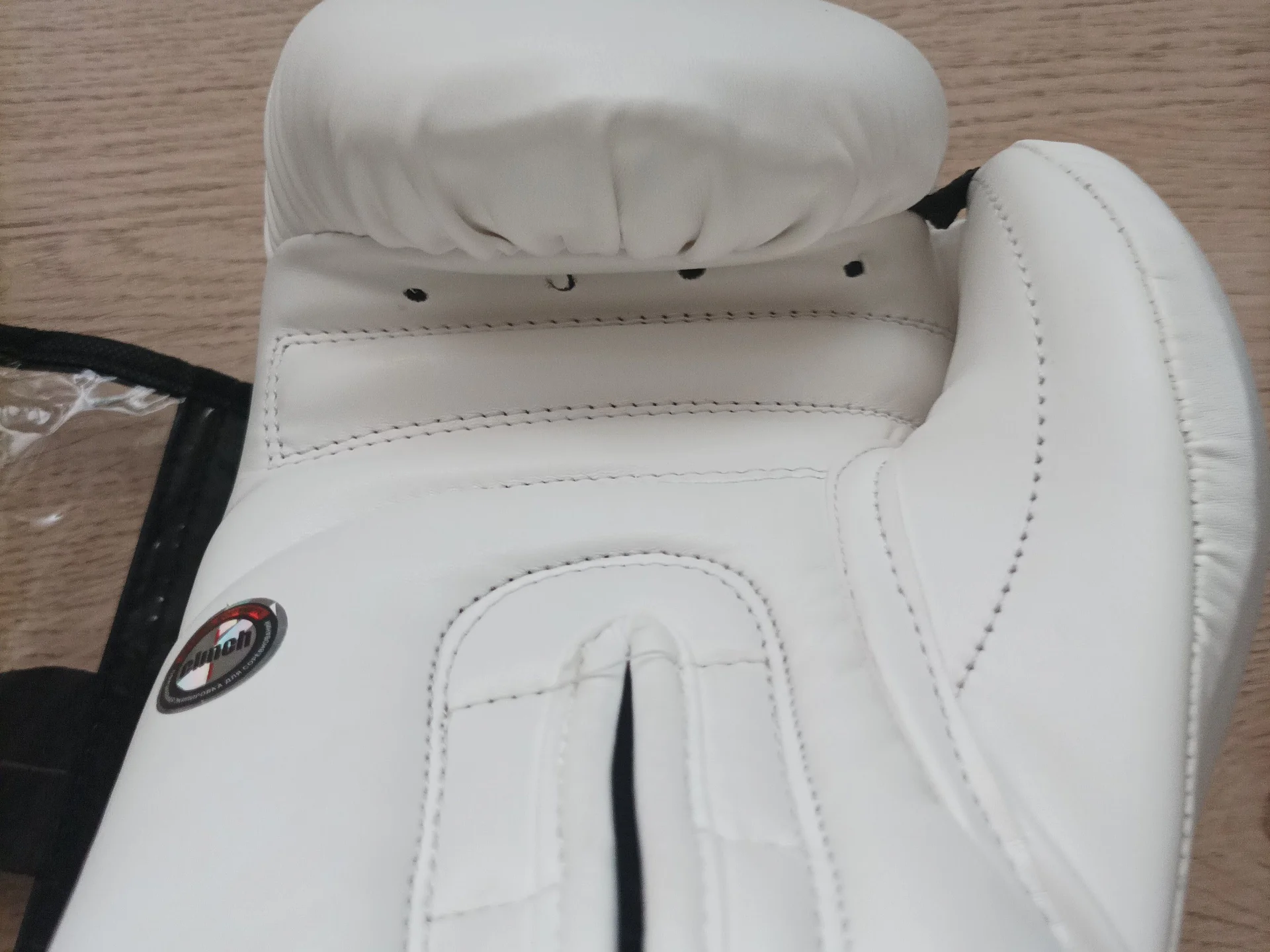 Боксерские перчатки 10 oz clinch - миниатюра 3