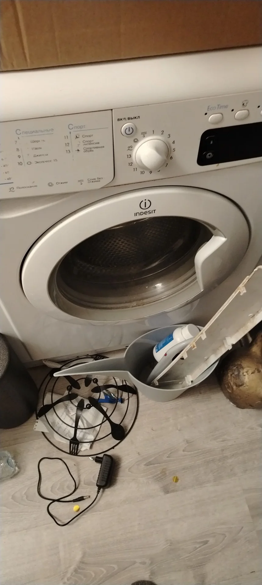 Стиральная машинка indesit - миниатюра 3