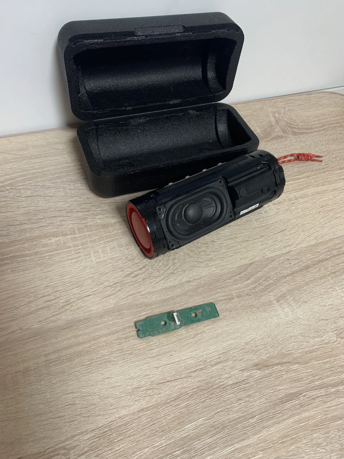 Колонка jbl flip 5 на запчасти - миниатюра 5