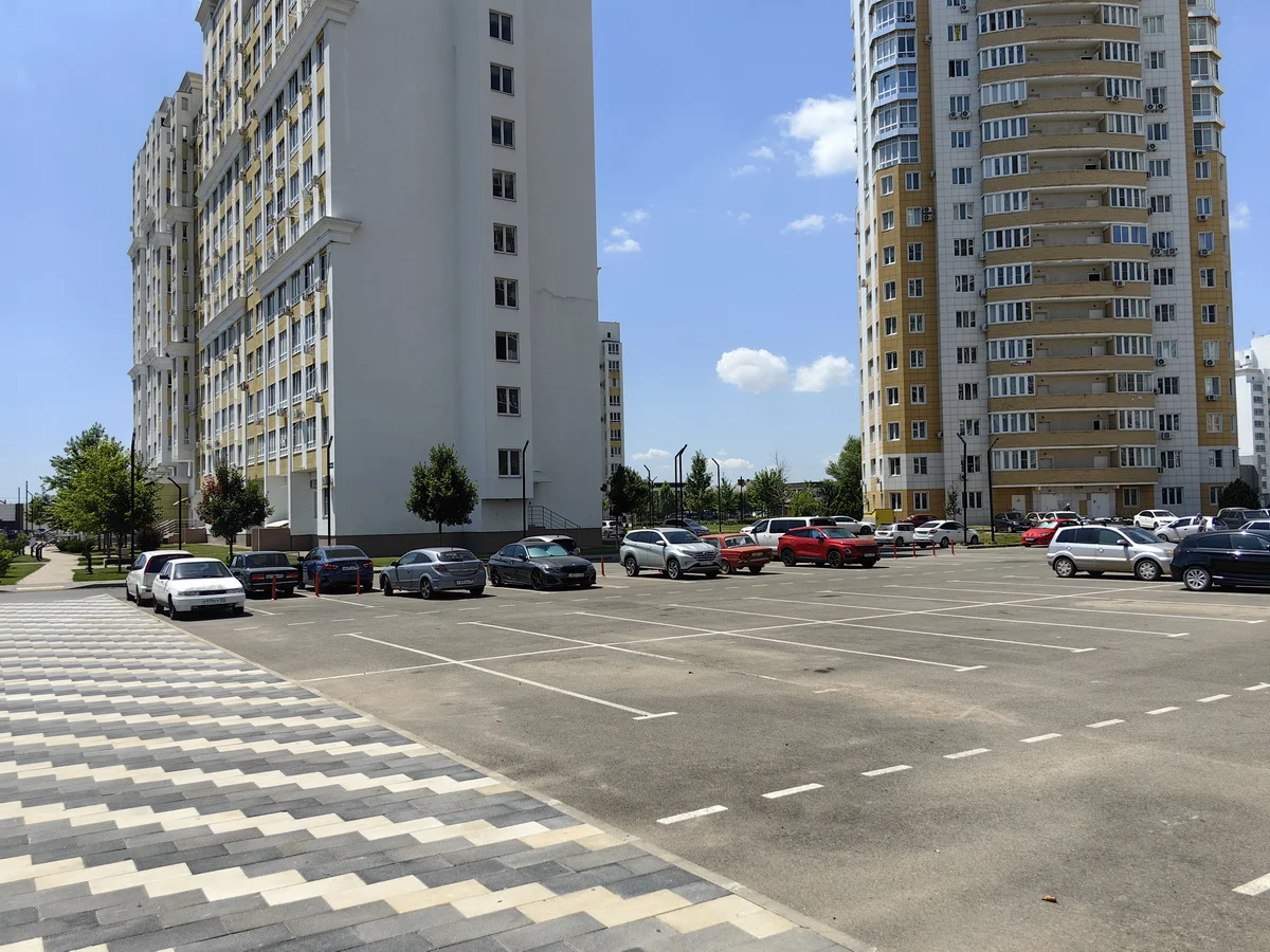Уютная квартира с красивым видом из окна - миниатюра 2