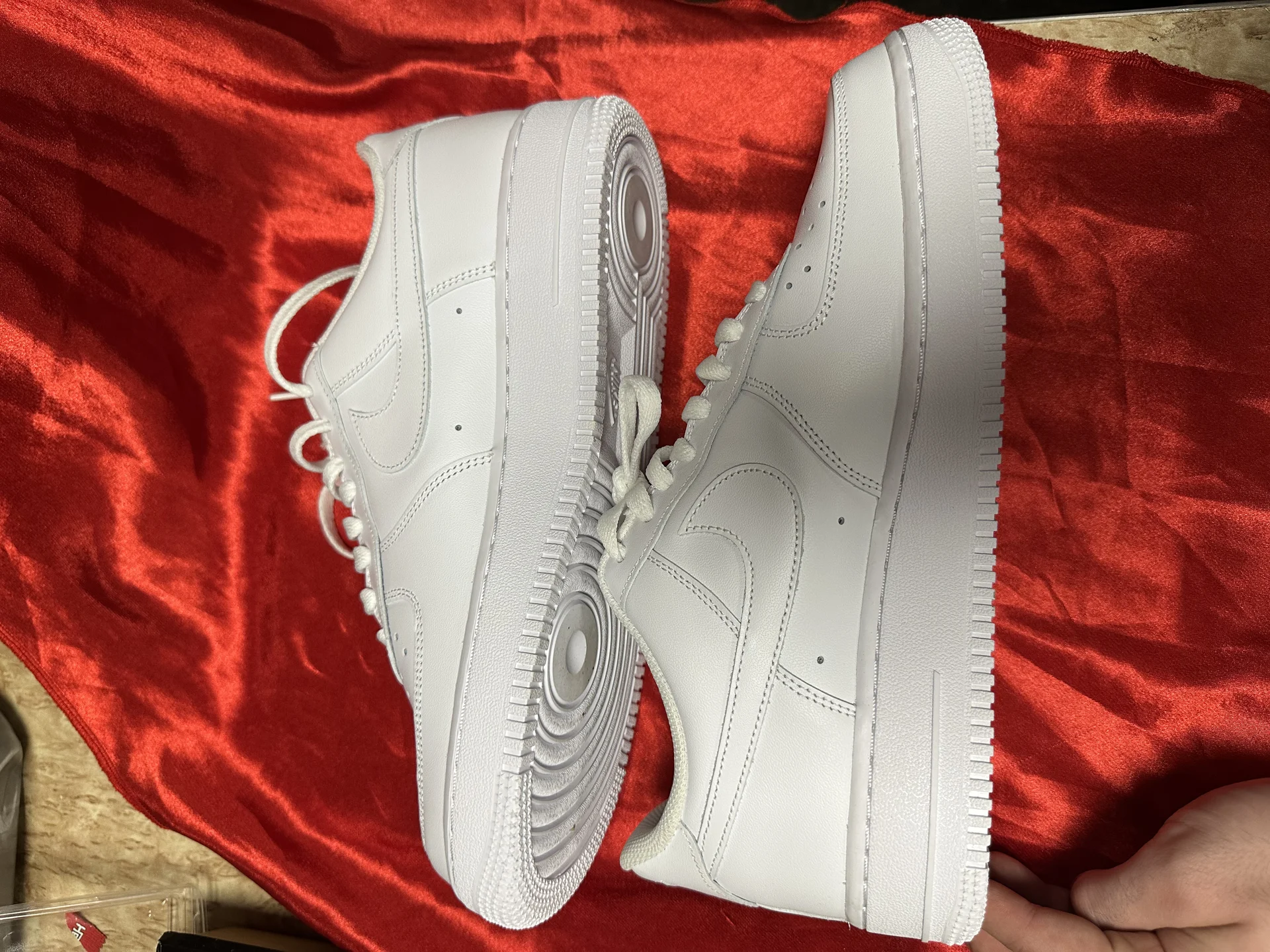 Nike Air Force 1 Белые - изображение 1
