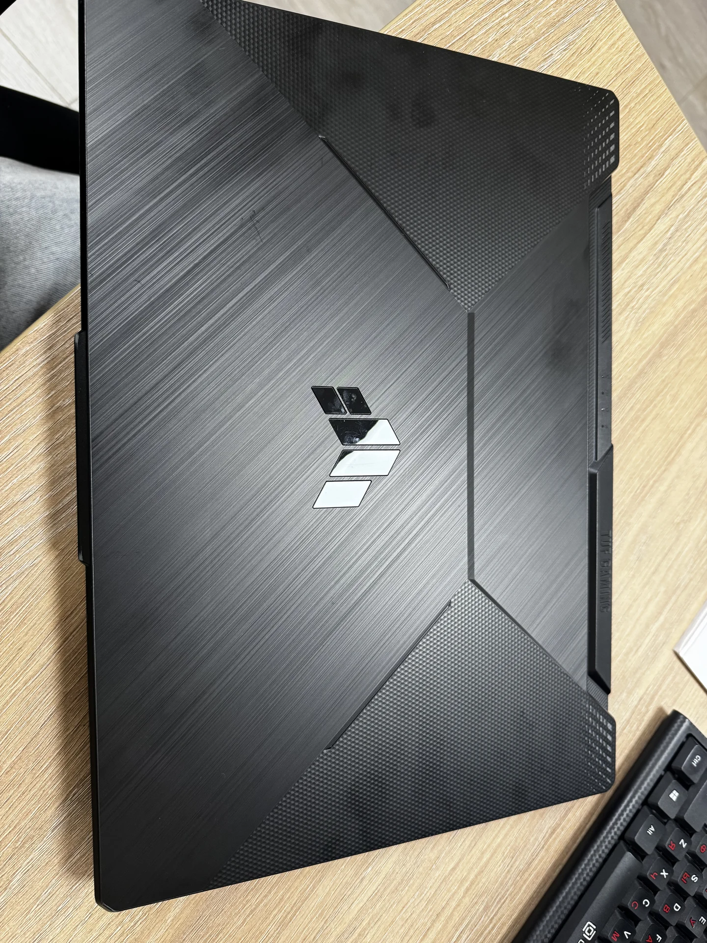 Ноутбук Asus Tuf F15 fx506he - миниатюра 3