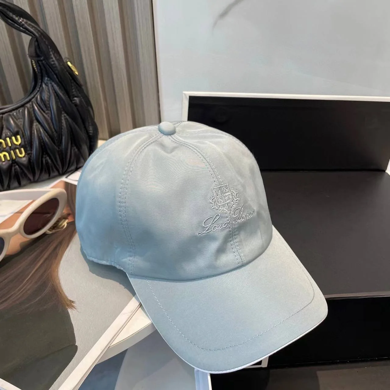 Кепка бейсболка loro piana в серо-голубом цвете - миниатюра 3