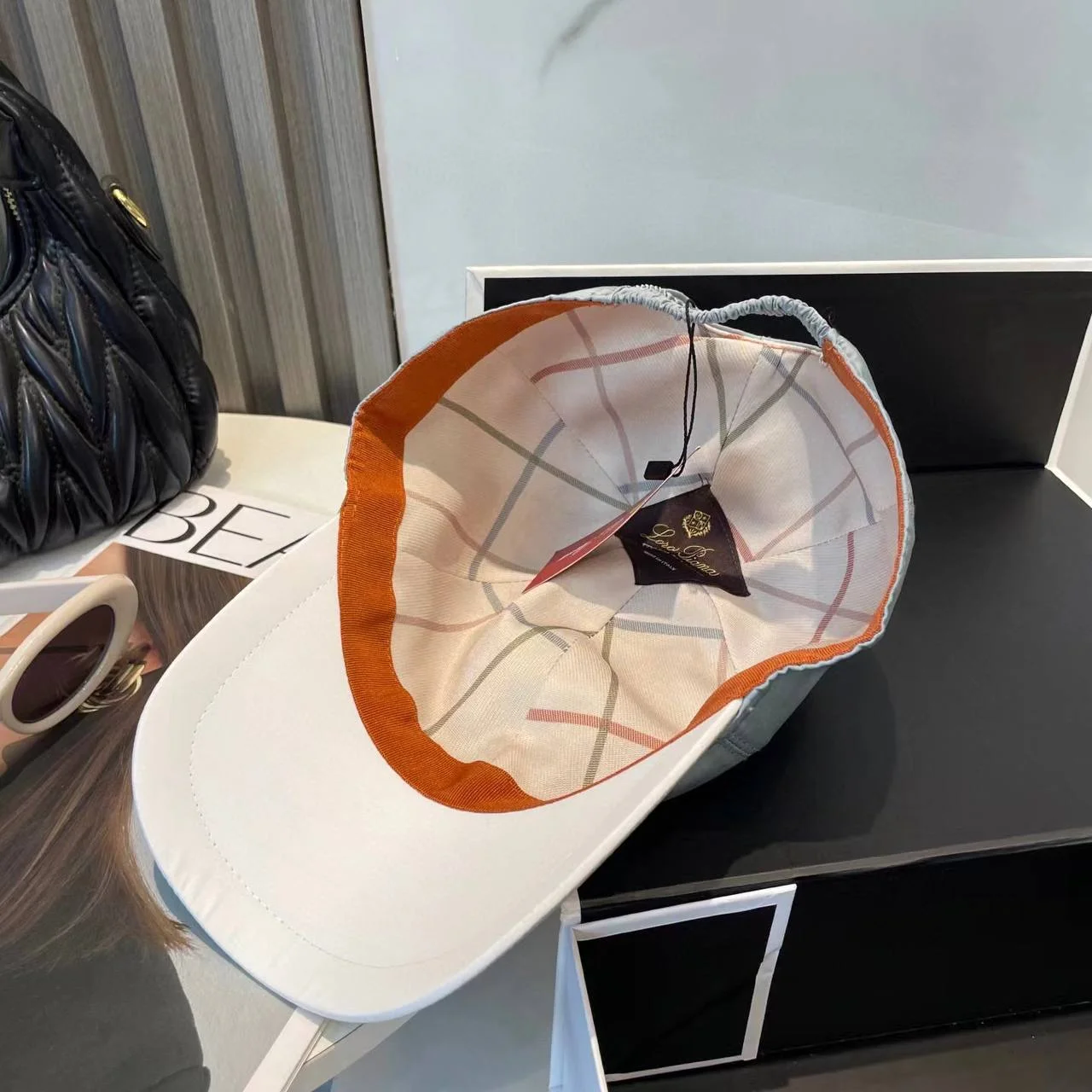 Кепка бейсболка loro piana в серо-голубом цвете - миниатюра 4