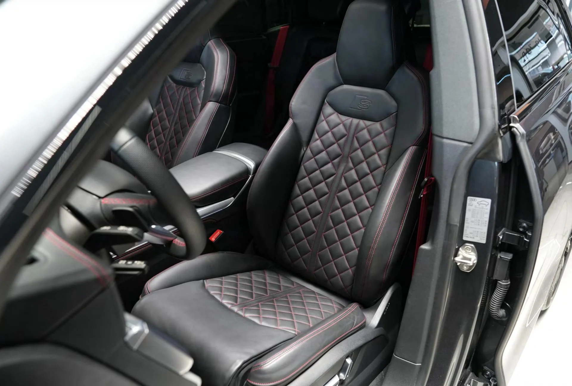 AUDI Q8 S-line Sport 2025 г.в. - миниатюра 10