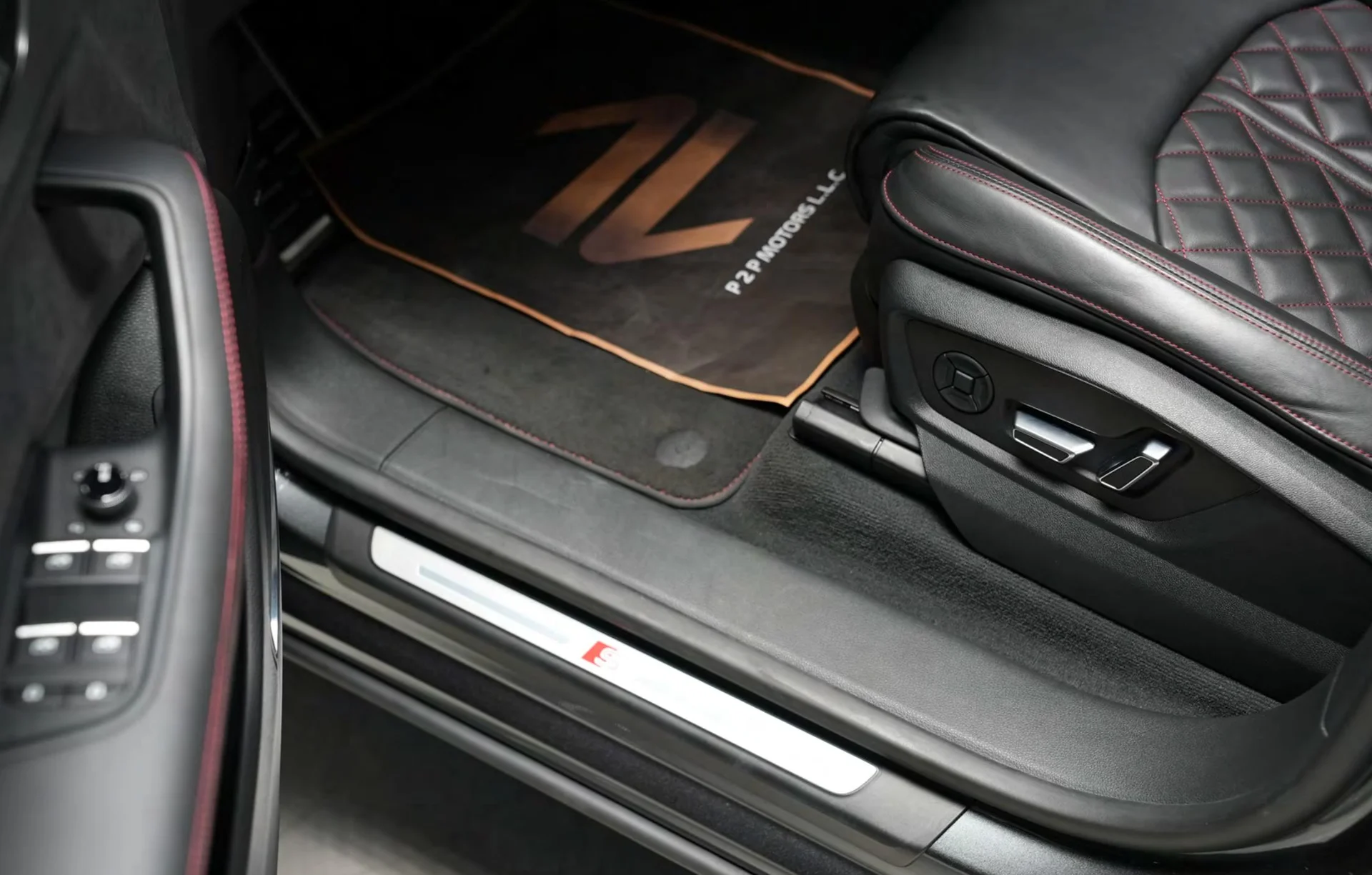 AUDI Q8 S-line Sport 2025 г.в. - миниатюра 14