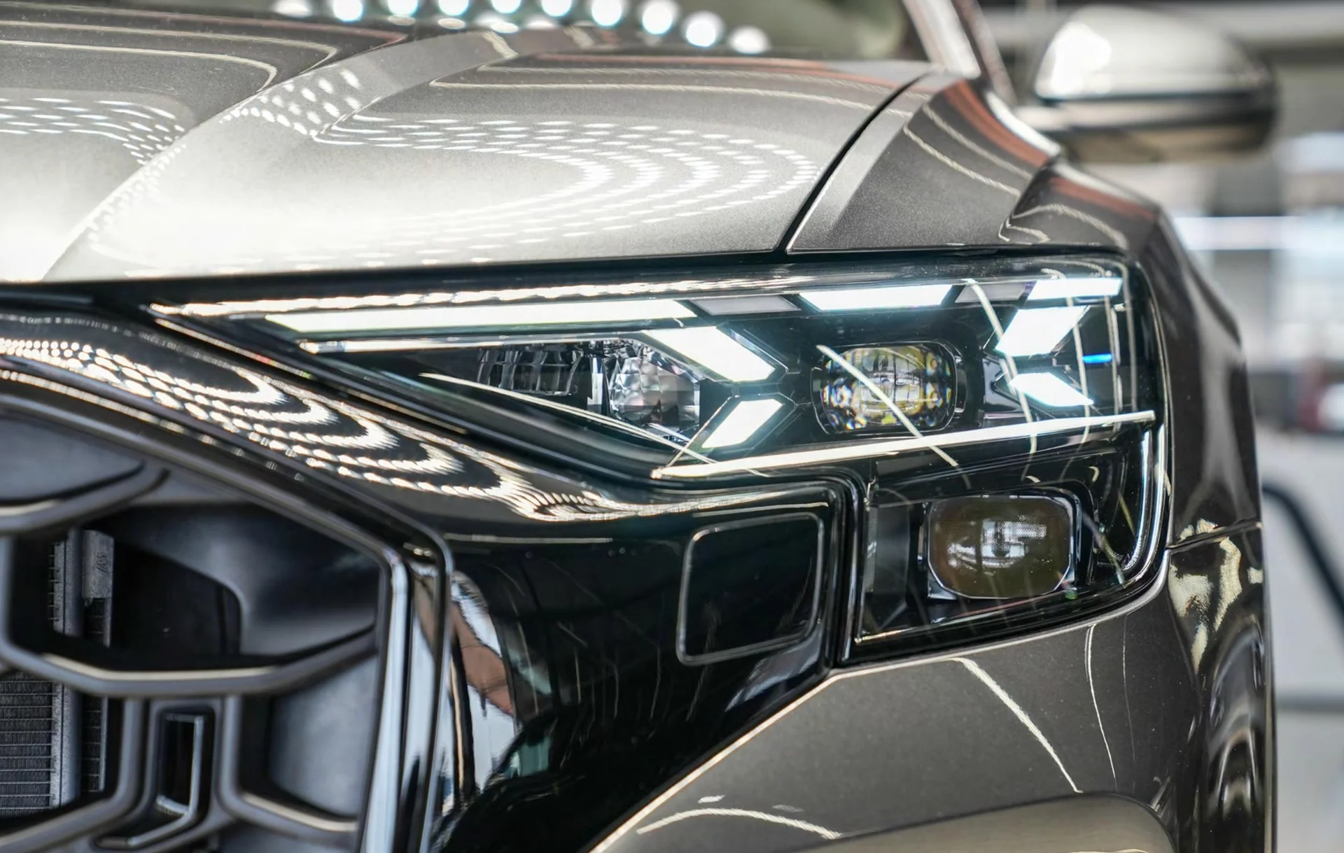 AUDI Q8 S-line Sport 2025 г.в. - миниатюра 15