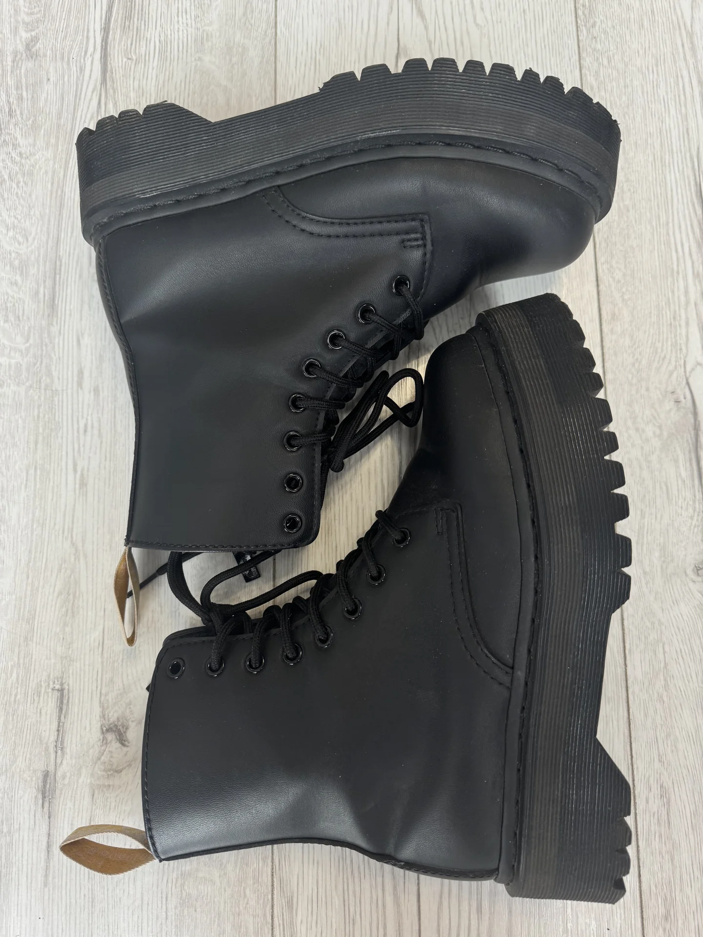 Dr. Martens Vegan размер EU 39 - миниатюра 4