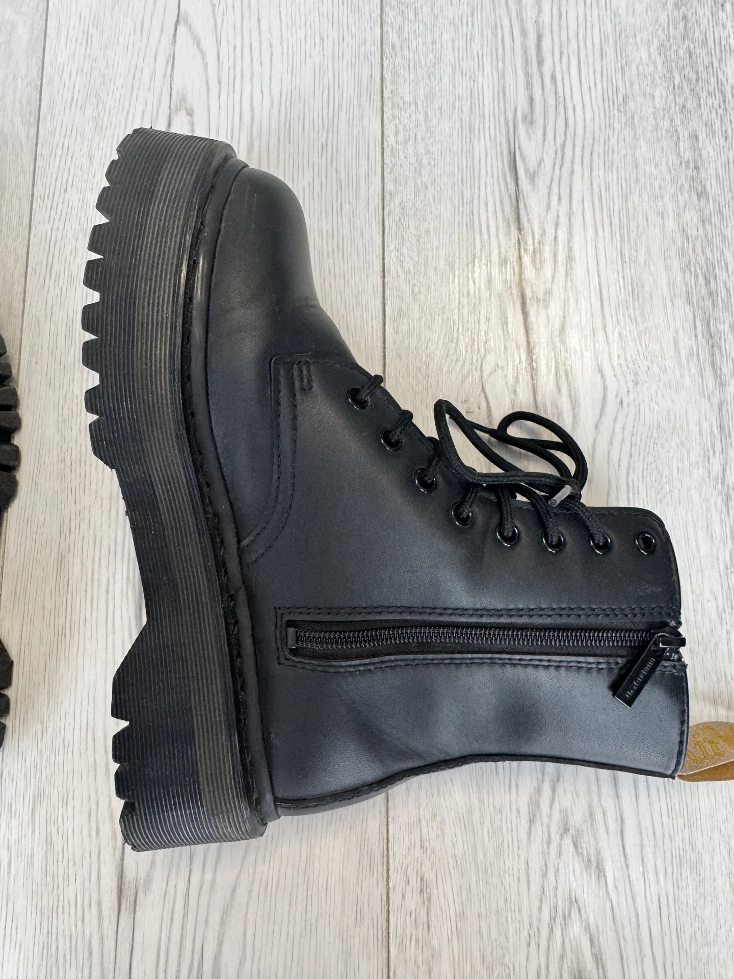 Dr. Martens Vegan размер EU 39 - миниатюра 5