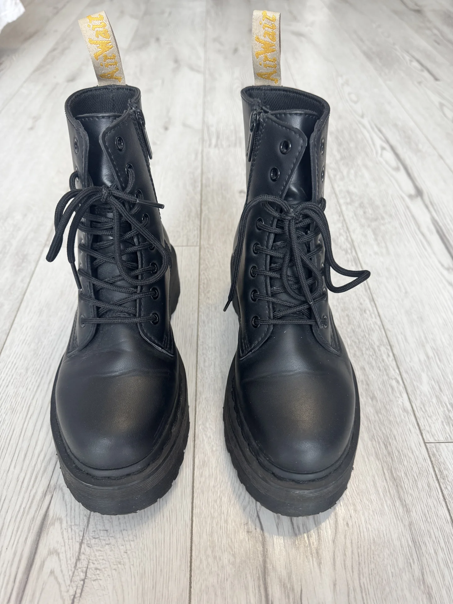 Dr. Martens Vegan размер EU 39 - изображение 1