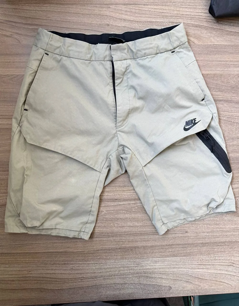 Шорты Nike Tech Pack Shorts 928617 004 и 010 бу - миниатюра 2