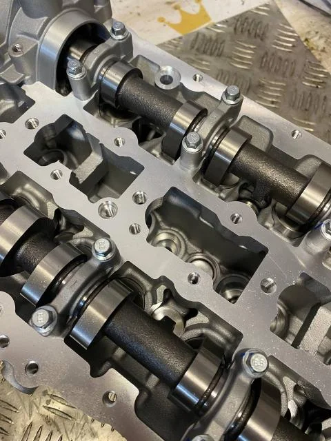 Головка блока цилиндров Ford С-Max 1.6 EcoBoost (JQDA; JQDB; YUDA) - миниатюра 8
