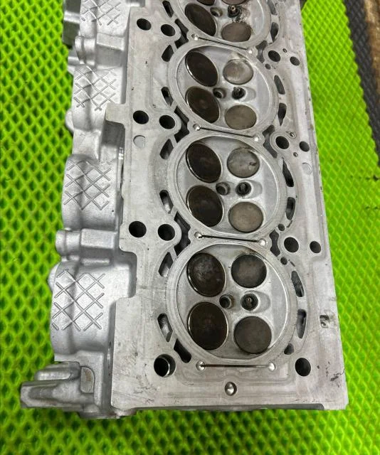 Головка блока Mercedes Benz GLA-Class (X156) 2014-2020 (2.0л TURBO 270.920) б/у - миниатюра 6