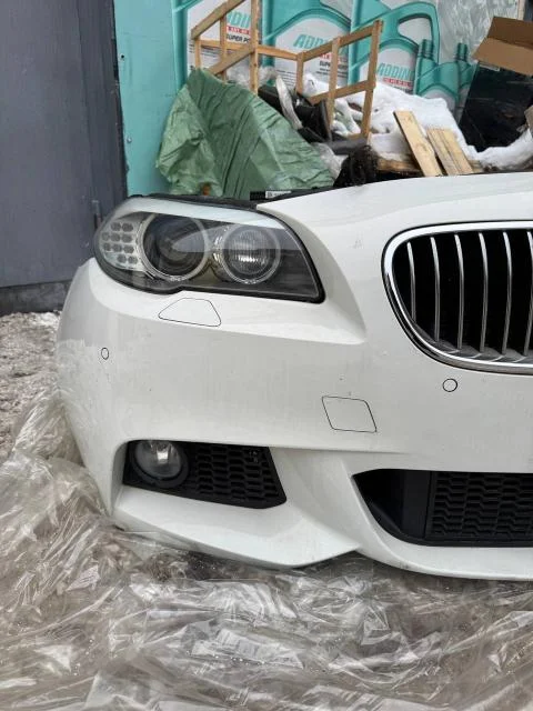 Ноускат BMW 5-serie F10/F11 M пакет 2009-2016 (ДО 10/2012 ГОДА ПОД ОМЫВАТЕЛЬ ФАР ПОД ПАРКТРОНИК) б/у - миниатюра 2