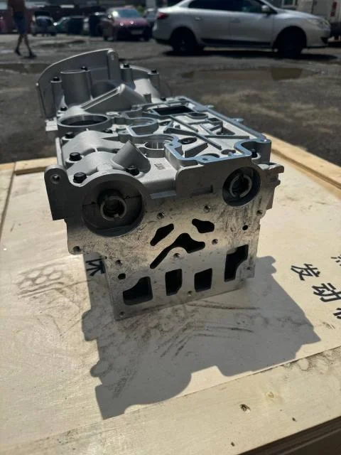 Головка блока Renault Megane II 2003-2009/Fluence 2010-2017 (1.6 16V K4M НОВАЯ 8201143400) - миниатюра 2