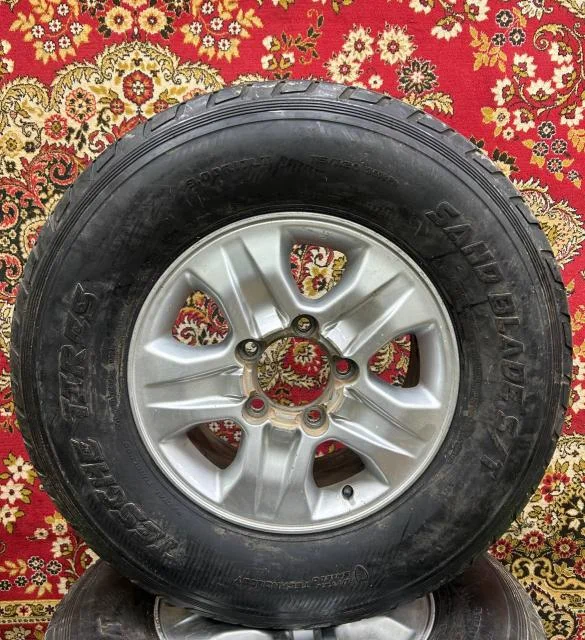 Диск колесный Toyota Land Cruiser 1998-2007 (17" 8J ET60 5X150X110 КОМПЛЕКТ С ШИНОЙ TESCHE TIRE) б/у - миниатюра 2
