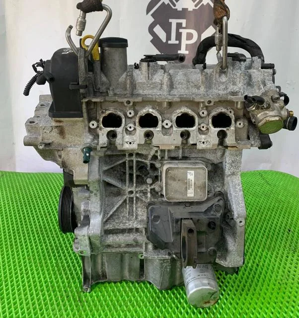 Двигатель Volkswagen Golf VII 2012-2020 (CJZ 1.2Л 04E100035C БЕЗ НАВЕСНОГО) б/у - изображение 1