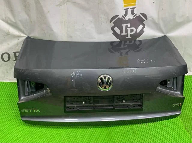 Крышка багажника Volkswagen Jetta 2011-2018 (ПОСЛЕ 2015 ГОДА 5C6827025E) б/у - изображение 1