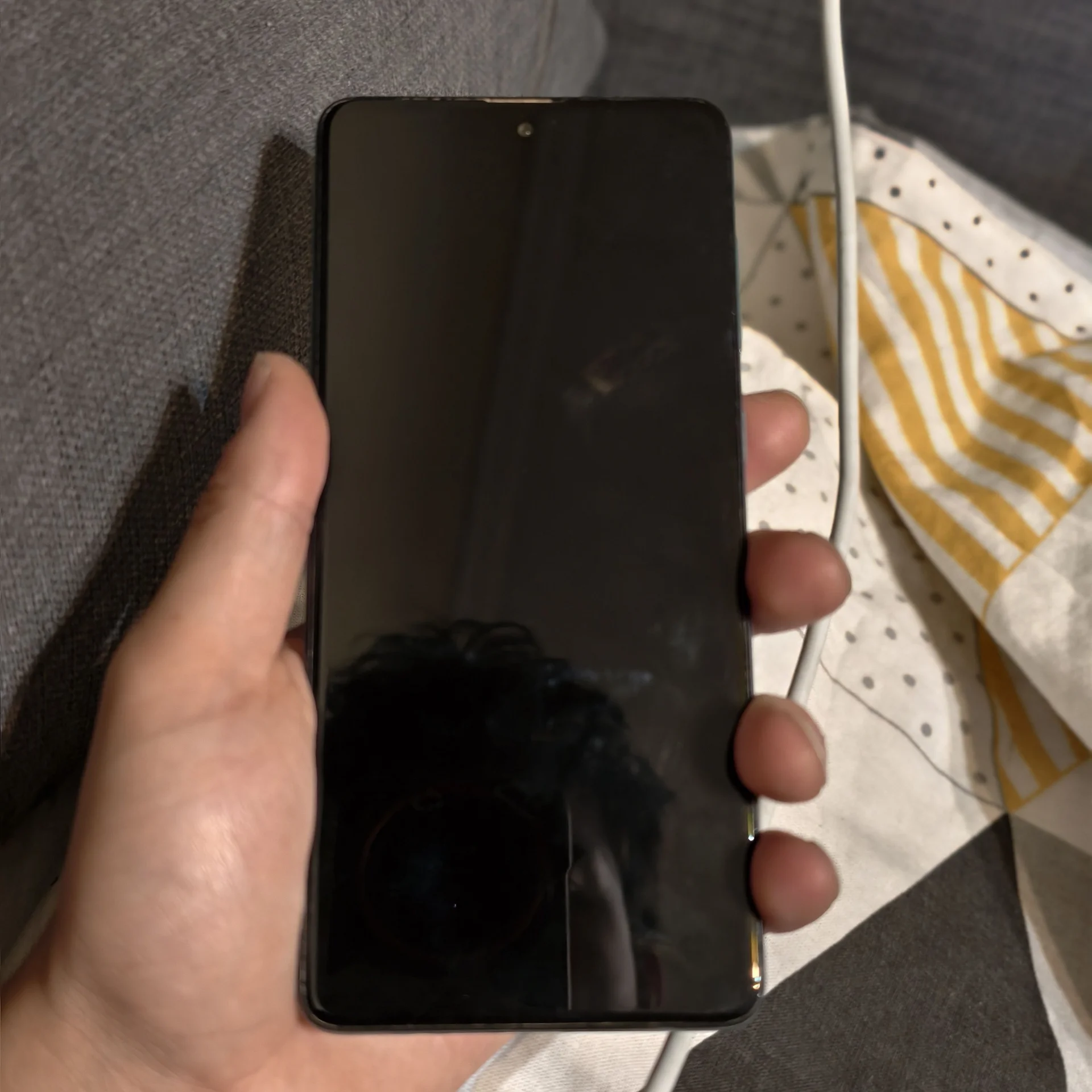 Samsung Galaxy A71 - миниатюра 2