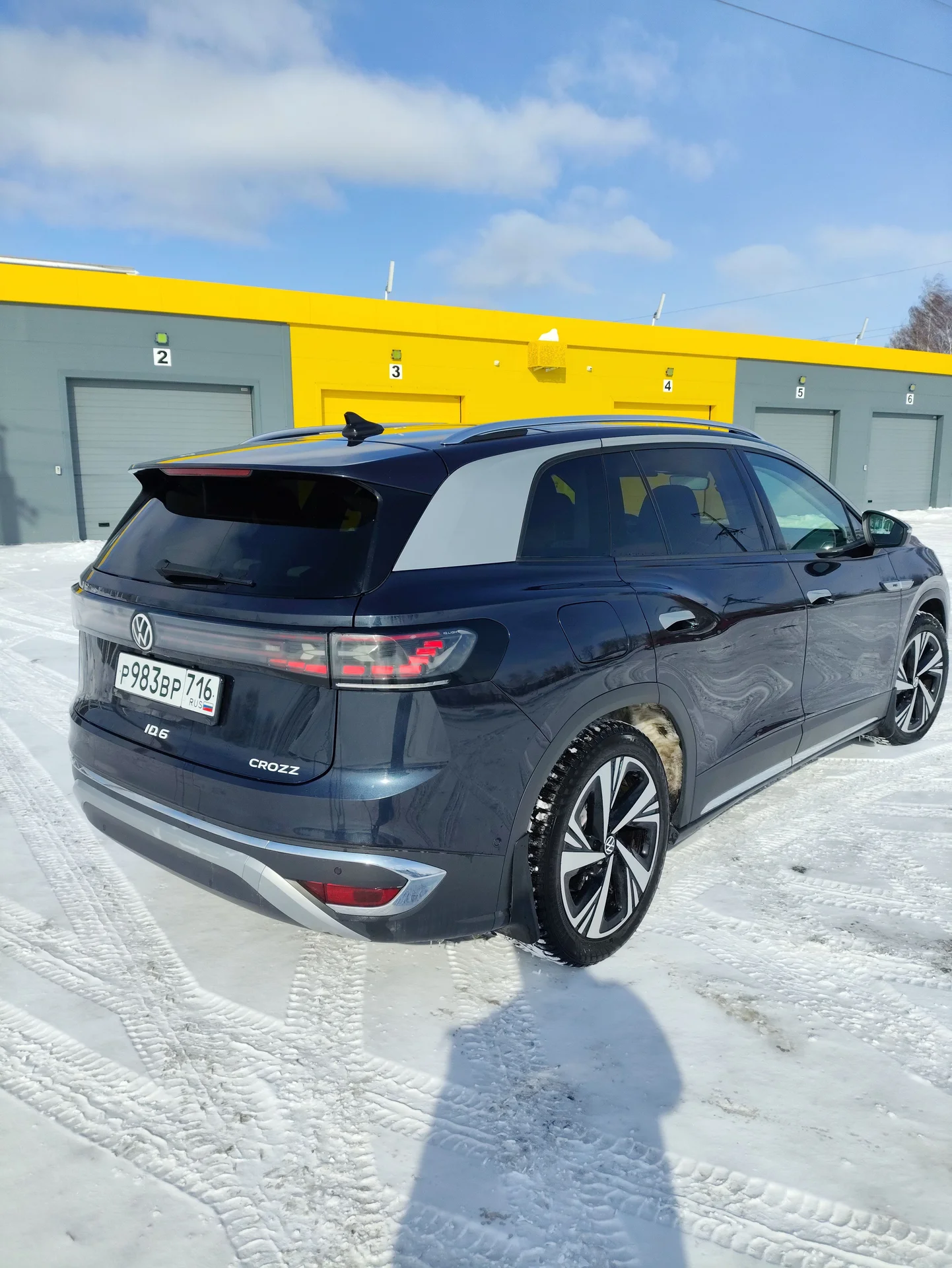 VW ID.6 Crozz Pro 2022 - миниатюра 4