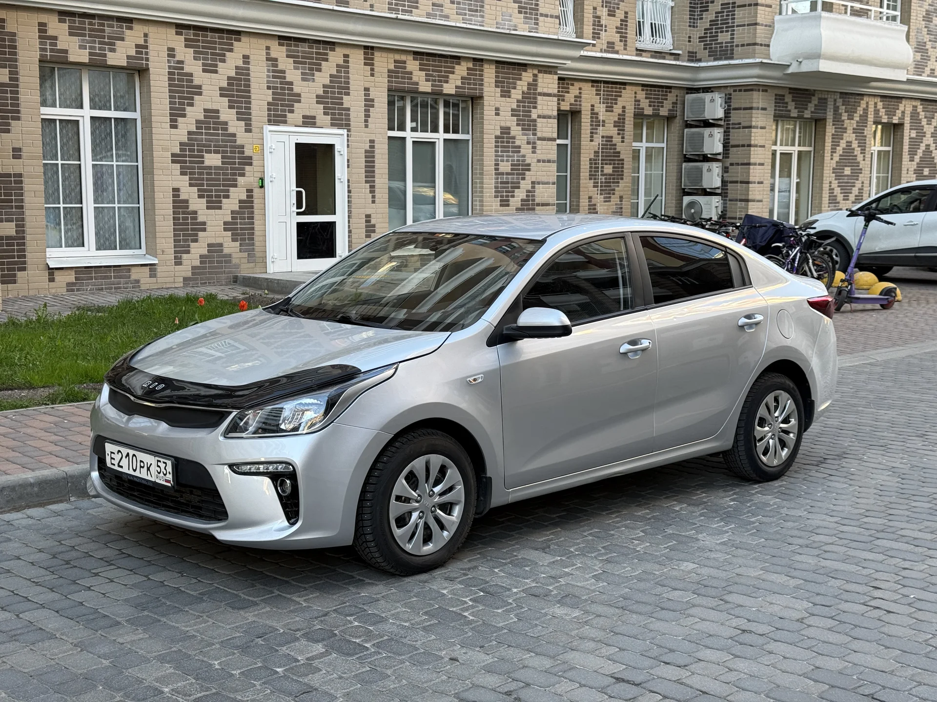 Kia Rio 1.6 AT 2017 - миниатюра 3