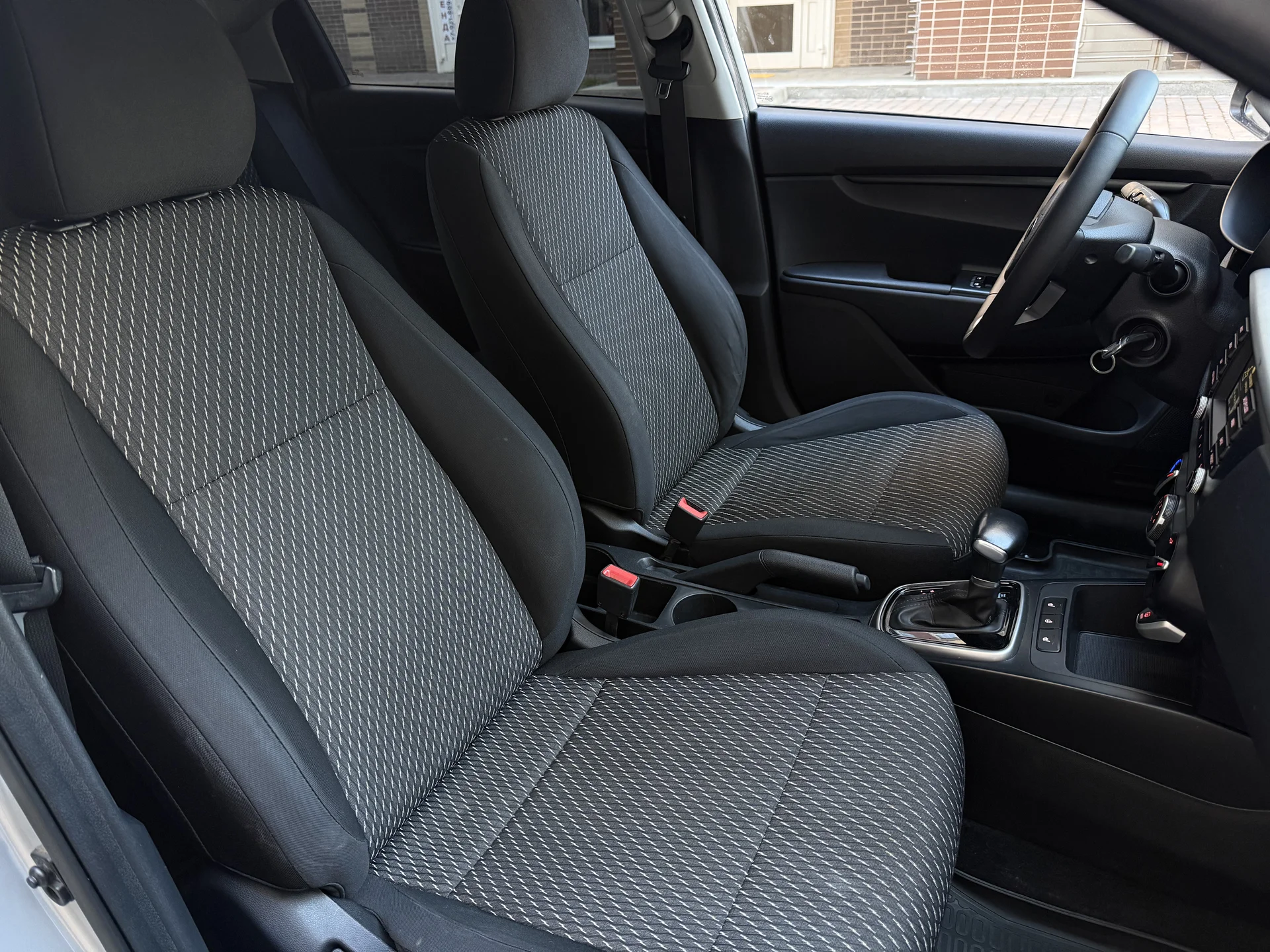 Kia Rio 1.6 AT 2017 - миниатюра 15