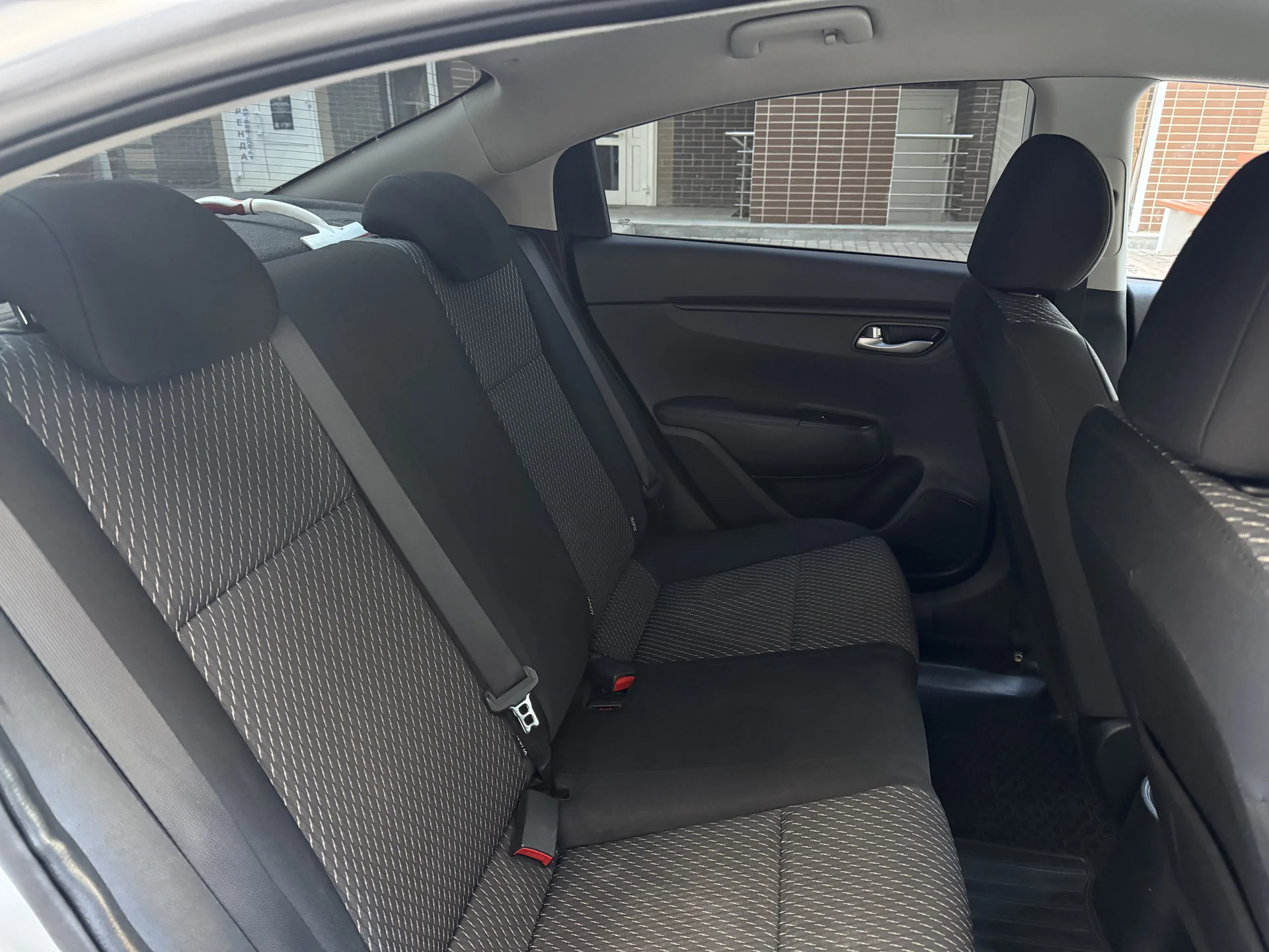 Kia Rio 1.6 AT 2017 - миниатюра 21