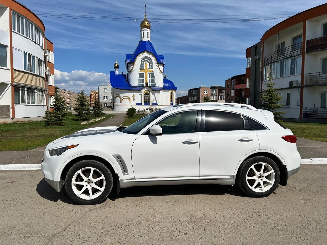 Infiniti FX 35 - миниатюра 2