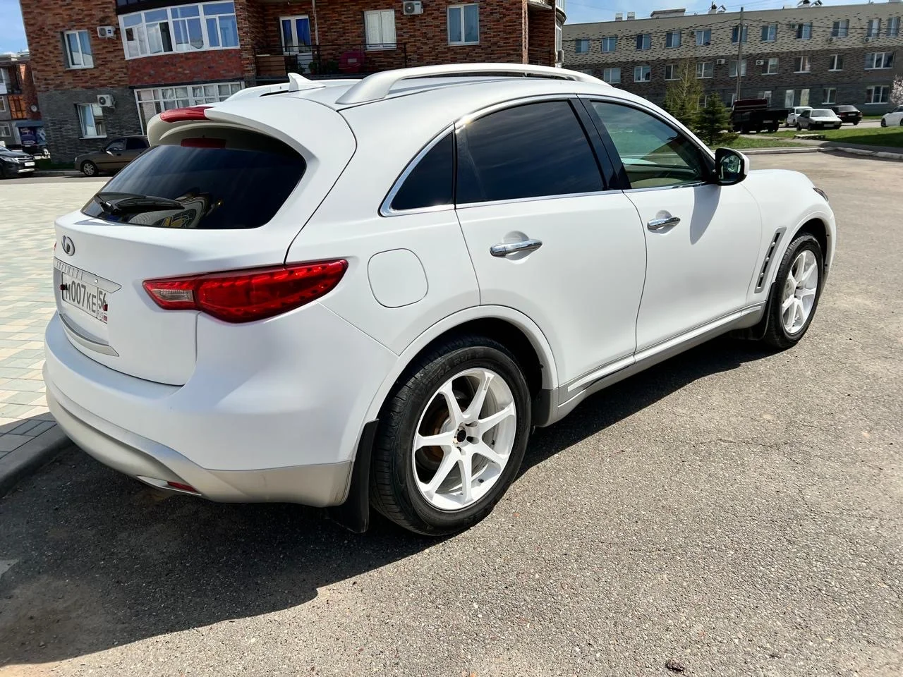 Infiniti FX 35 - миниатюра 5