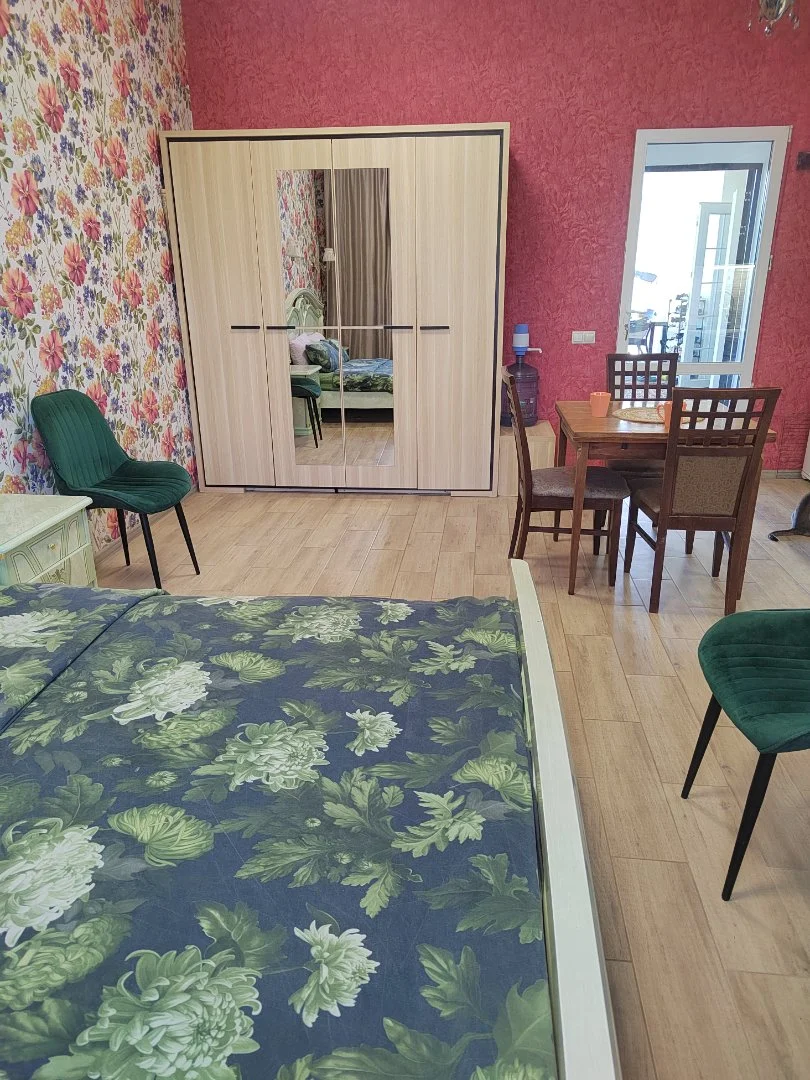 отдельная студия для двоих в Крымской Швейцарии - миниатюра 7