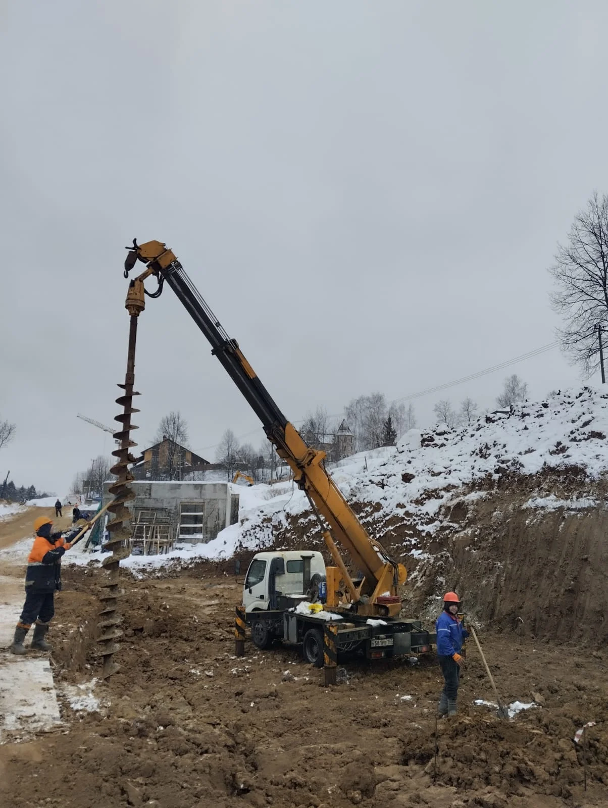 Аренда ямобура 4wd / все виды бурения / Ямобур - миниатюра 2