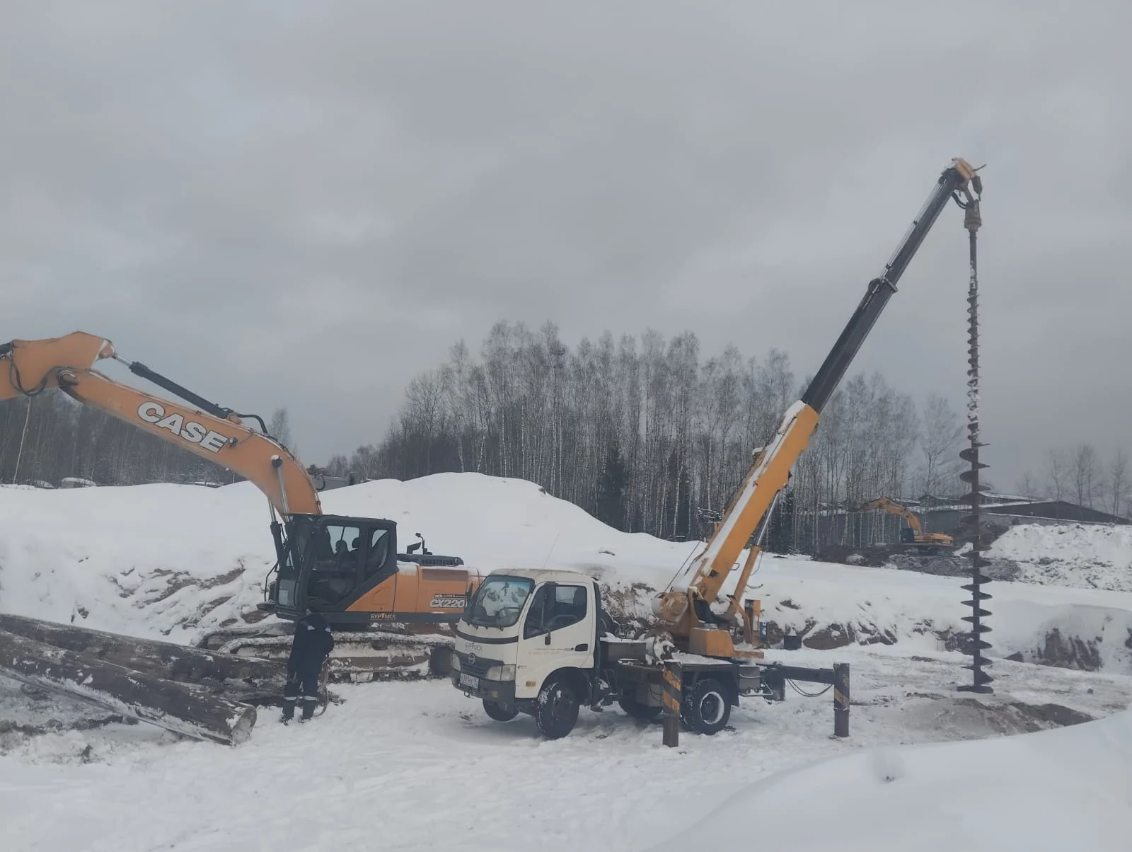 Аренда ямобура 4wd / все виды бурения / Ямобур - миниатюра 7