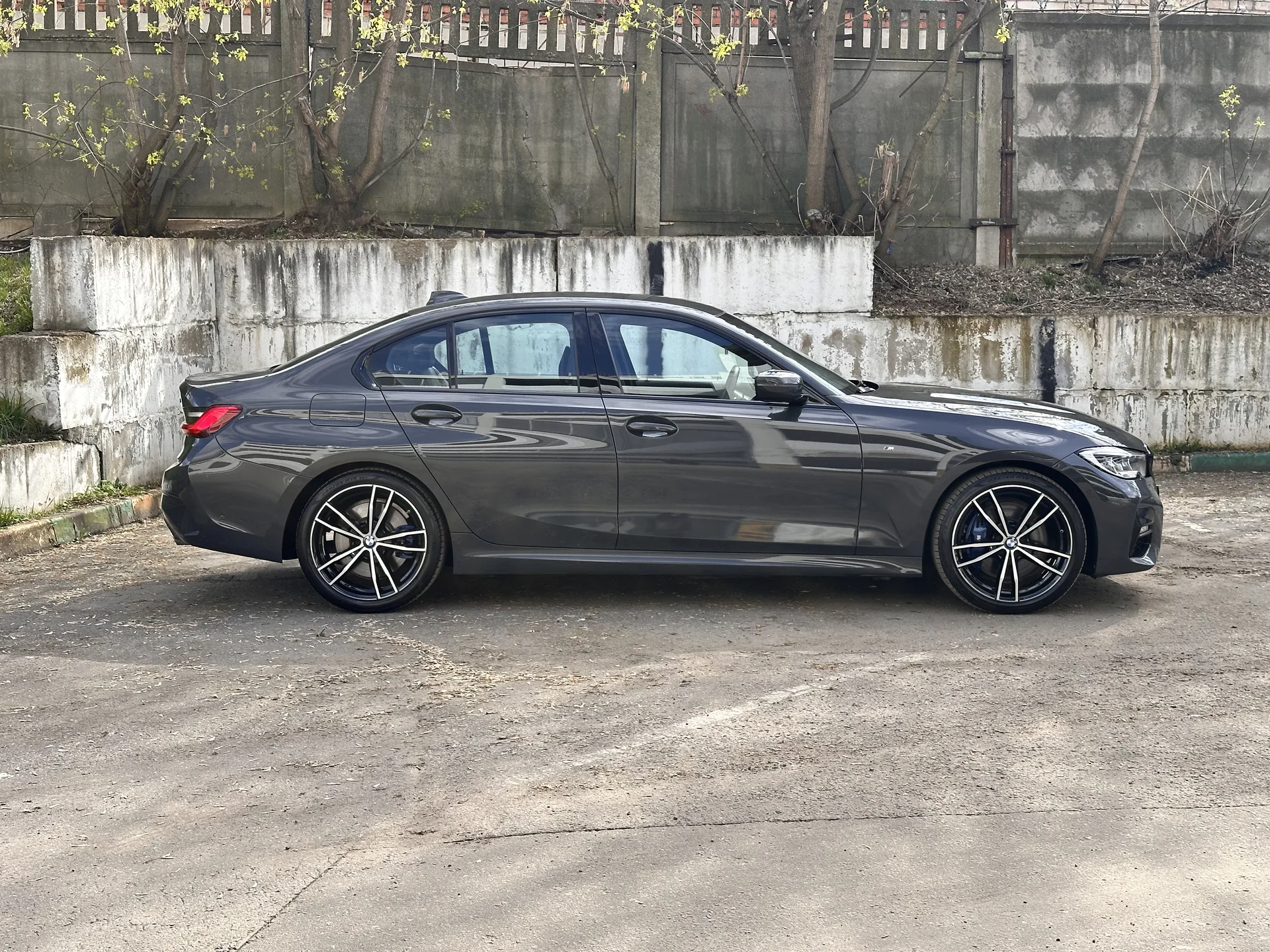 BMW 320d xDrive M Sport Pro - миниатюра 8
