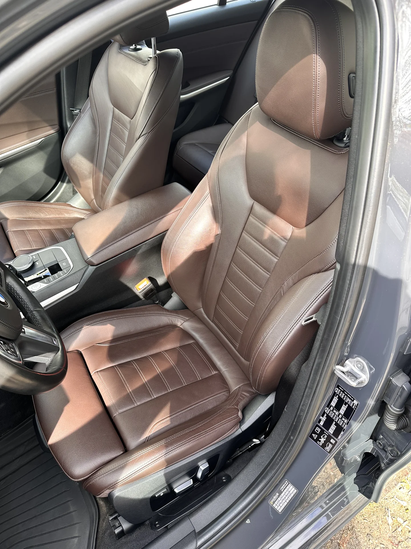 BMW 320d xDrive M Sport Pro - миниатюра 18