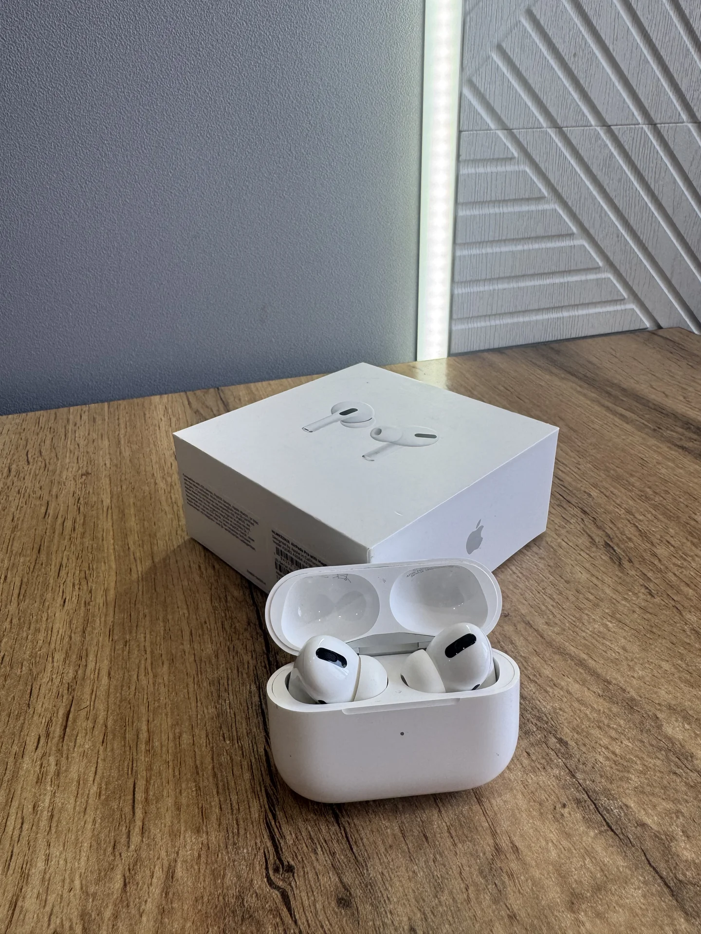AirPods Pro 1-го поколения - изображение 1